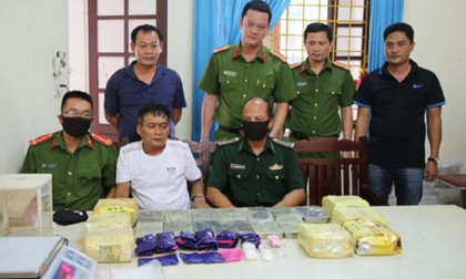Nghệ An: Anh em họ hàng rủ nhau buôn 'hàng trắng', chôn cả chục cân ma tuý trong vườn