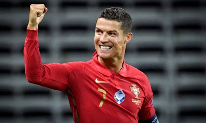 Ronaldo lập cú đúp siêu phẩm, Bồ Đào Nha toàn thắng Nations League