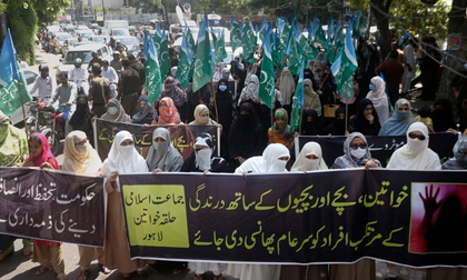 Pakistan rúng động vì vụ bé 5 tuổi bị cưỡng hiếp rồi thiêu sống