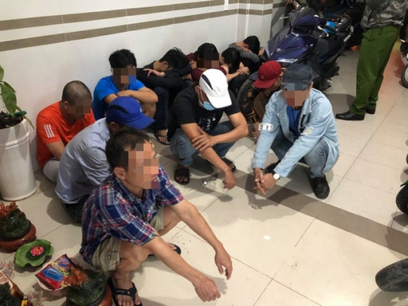 Hàng chục 'dân chơi' dương tính với ma tuý trong nhiều khách sạn, phòng thu âm ở Sài Gòn