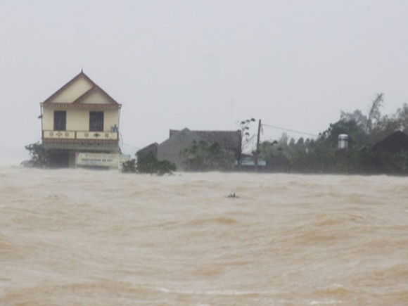 Cảnh báo nguy cơ cao xảy ra lũ đặc biệt lớn trên các sông tại Hà Tĩnh, Quảng Bình