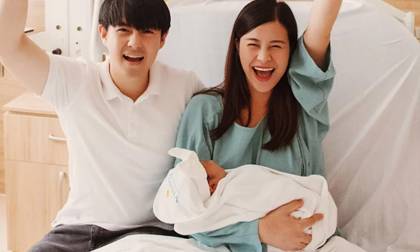 Con gái Đông Nhi Ông Cao Thắng vừa mới sinh đã giúp bố mẹ lập kỉ lục với bức ảnh đạt 1 triệu like