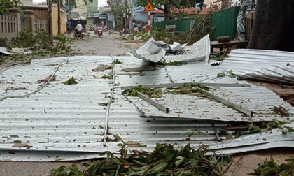 Infographic: Những con số thiệt hại đầy thương tâm tại miền Trung sau khi bão số 9 đổ bộ
