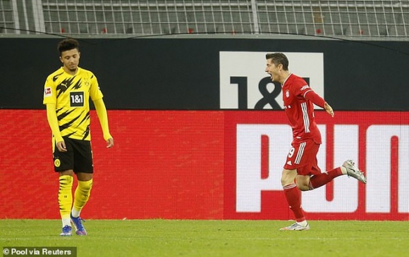 Lewandowski lập cú đúp lỗi, Bayern hạ Dortmund kịch tính