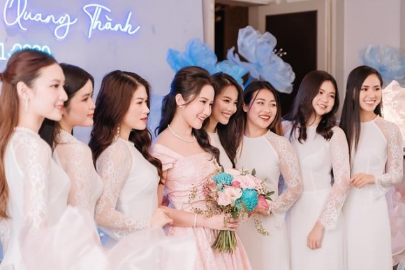 Primmy Trương chính thức khoe dàn bê tráp gồm 7 thiếu nữ xinh đẹp như hoa, có cả diễn viên lẫn thí sinh hoa hậu