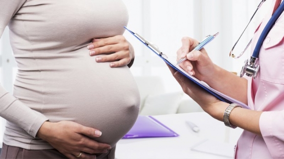 Mốc thời gian khám thai mẹ bầu phải nhớ và điều cần biết khi khám thai lần đầu
