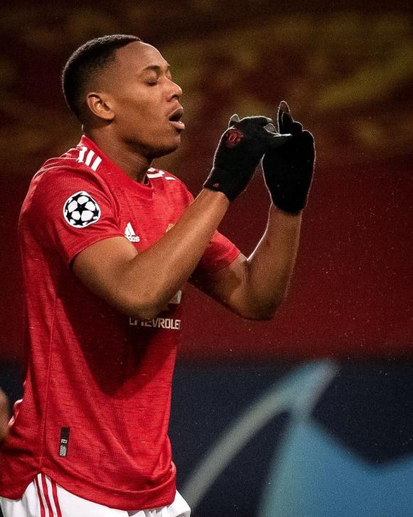 Neymar lập cú đúp, PSG đè bẹp Manchester United ngay tại Old Trafford - 4