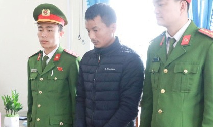 Khởi tố nghịch tử phóng hỏa đốt cả chuồng gia súc vì bị mẹ mắng