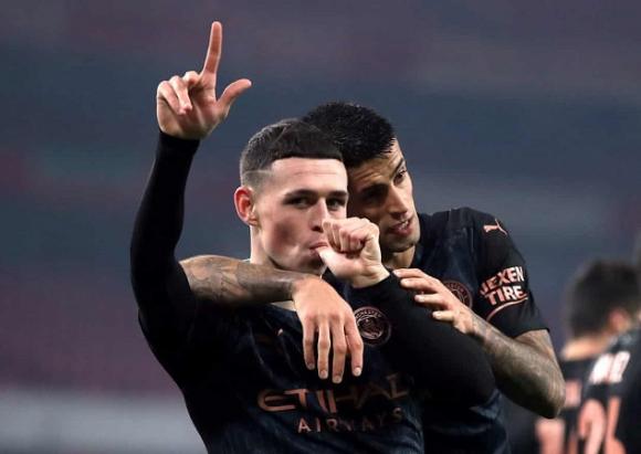 Arsenal tiếp tục thua thảm, bị Man City đá văng khỏi Cúp Liên đoàn - 2