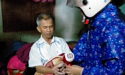 Cụ ông 70 tuổi ở Quảng Trị bất ngờ trở về sau 3 ngày mất tích trong rừng