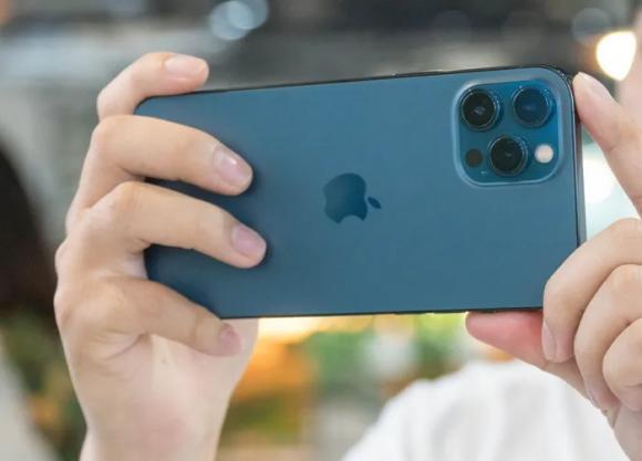 Top 5 smartphone tốt nhất trong năm 2020 - 5
