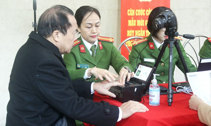Từ hôm nay, bắt đầu cấp thẻ căn cước gắn chip