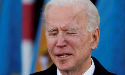 Ông Biden xúc động rơi nước mắt trước khi đến Washington nhậm chức
