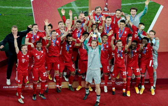 Thắng chung kết ở sa mạc Qatar, Bayern Munich lên đỉnh thế giới - Ảnh 8.