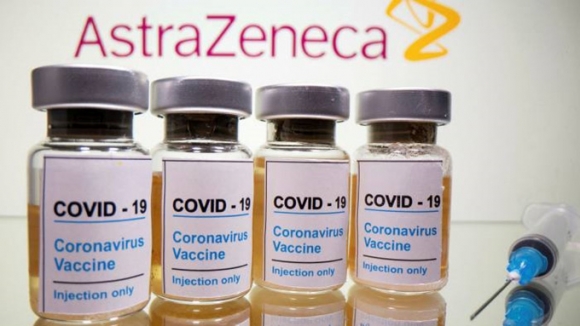 Bộ trưởng Bộ Y tế: Dự kiến bắt đầu tiêm vắc-xin Covid-19 cho người dân từ ngày 8-3 - Ảnh 2.