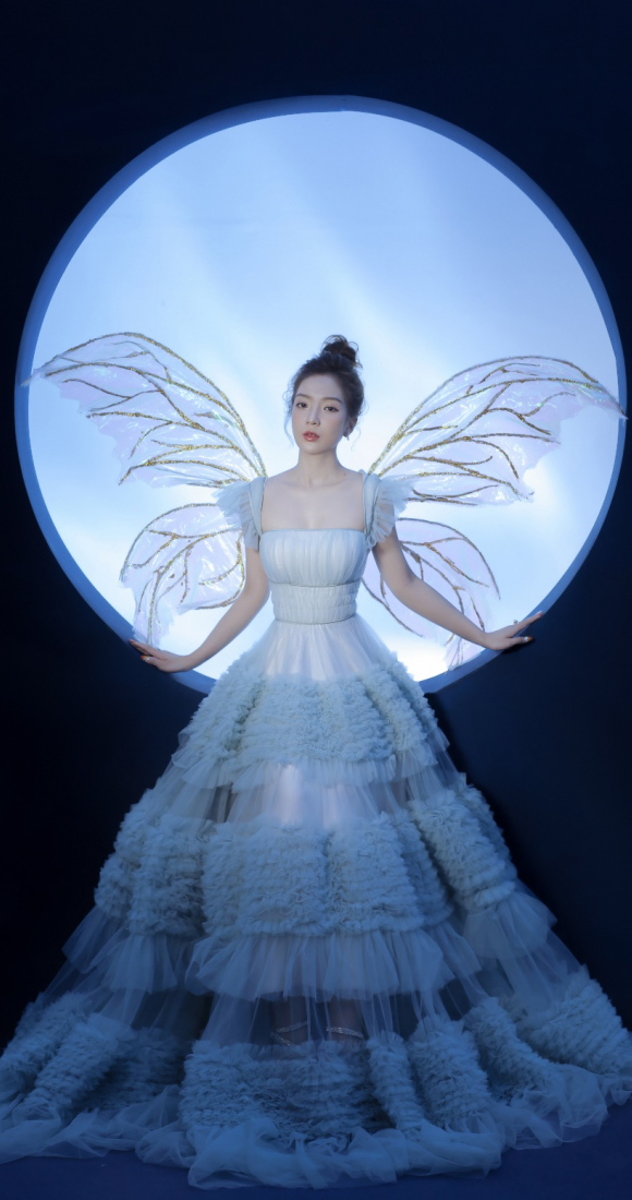 pham-phuong-thao-193-1-xahoi.com.vn-w963-h1445.jpg