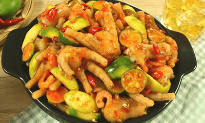 Mẹ làm chân gà sốt Thái ngon cực phẩm ai cũng mê