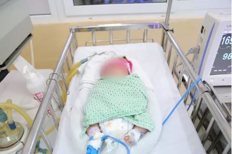 Thương tâm: Bé gái sơ sinh bị bỏ rơi trước Tết Nguyên đán ở Hà Nội đã qua đời