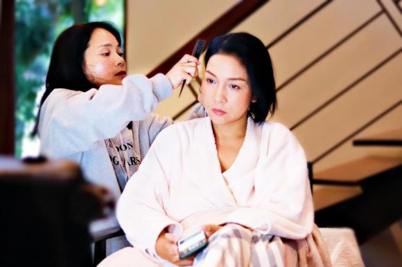 Mỹ Linh khoe ảnh chụp cùng Quang Linh cách đây hơn 2 thập kỷ, fan ngỡ ngàng vì ngoại hình của cả hai
