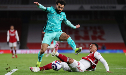 Siêu dự bị lập đại công, Liverpool đè bẹp Arsenal tại Emirates