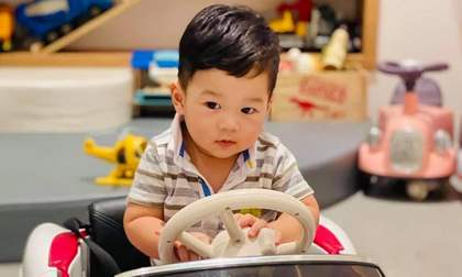 Chồng đại gia của Đặng Thu Thảo tiết lộ chân dung cậu con trai gần 1 tuổi