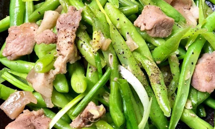Bí quyết của đầu bếp: Thịt lợn xào muốn mềm, ngon, thơm như nhà hàng thì khi ướp cứ cho thêm thứ này