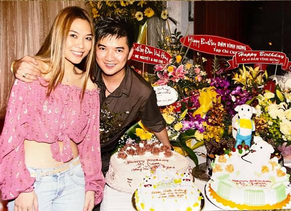 Đàm Vĩnh Hưng chia sẻ loạt ảnh 'tình bể bình' bên Mỹ Tâm, netizen phấn khích khen đẹp đôi