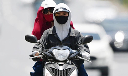 Nắng nóng kinh hoàng và kéo dài nhiều ngày ở miền Bắc, Hà Nội như 'chảo lửa' nền nhiệt cao nhất 38 độ C