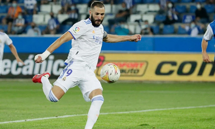 Benzema lập cú đúp, Real Madrid thắng dễ Alaves 4-1 trong ngày khai màn La Liga