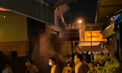 Bình Dương: Cháy lớn bùng phát giữa đêm, 3 người tử vong trong căn nhà bị thiêu trụi