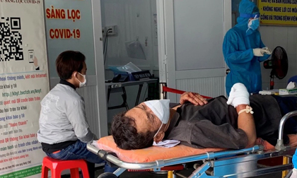 Công an truy tìm người trên xe chở F0 chém lìa tay cựu giáo viên