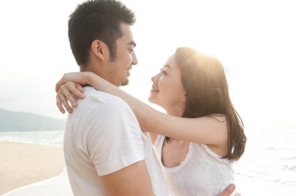 5 thói quen của người chồng yêu vợ: Đàn ông kiểu này chẳng bao giờ biết ngoại tình là gì
