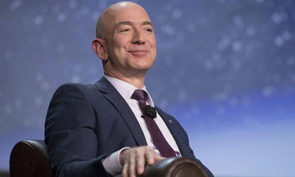 Jeff Bezos, gia tộc Rockefeller và giới siêu giàu tuyên bố chi hàng trăm tỷ đô để 'cứu thế giới'