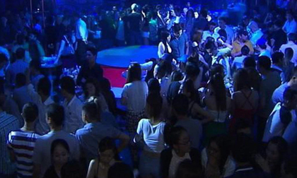 Quán bar, vũ trường, karaoke ở TP.HCM được hoạt động với điều kiện gì?
