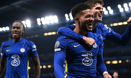 Hậu vệ lại toả sáng, Chelsea nghiền nát Juve 4-0 để chiếm ngôi đầu, vào vòng 1/8