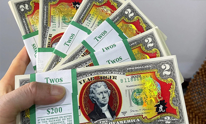 Thị trường lì xì Tết: Phí đổi tiền tăng cao, tiền USD in linh vật hổ 'hét giá' gấp 10 lần