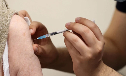 Phát hiện mới nhất về hiệu quả mũi 3 vaccine COVID-19: Tiến sĩ nói 'Bằng chứng đã rõ ràng'