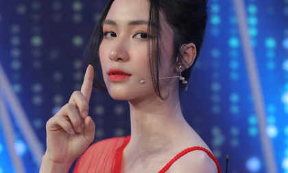 Hòa Minzy trải lòng trên truyền hình về sự cô đơn và tuyệt vọng trong tình yêu