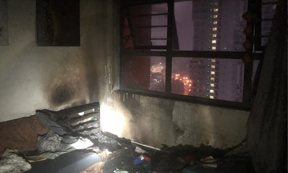 Hà Nội: Cháy tầng 17 chung cư Gamuda The One Residence, gia đình 3 người được giải cứu