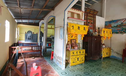 Vụ chôn vợ chồng cụ ông ngay trong căn nhà tranh chấp: Tính cho con mà, đâu mần giấy tờ gì