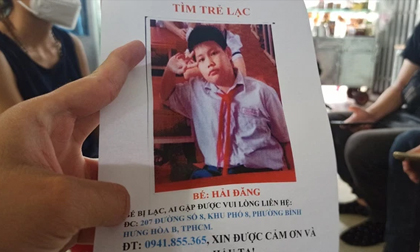 TP.HCM: Nam sinh lớp 7 mất tích, người mẹ khóc nghẹn vì 20 ngày rải tờ rơi khắp nơi tìm con vẫn chưa thấy