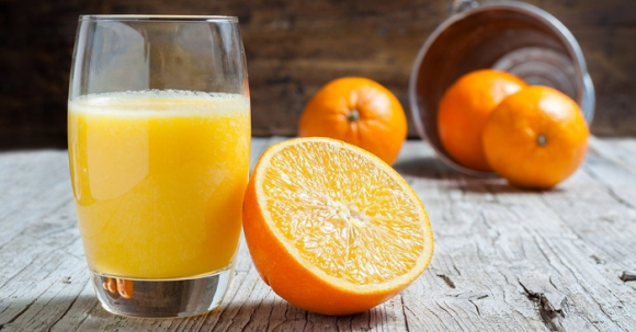Mùa hè uống nước cam nhất định phải biết điều này để uống 1 lợi 2