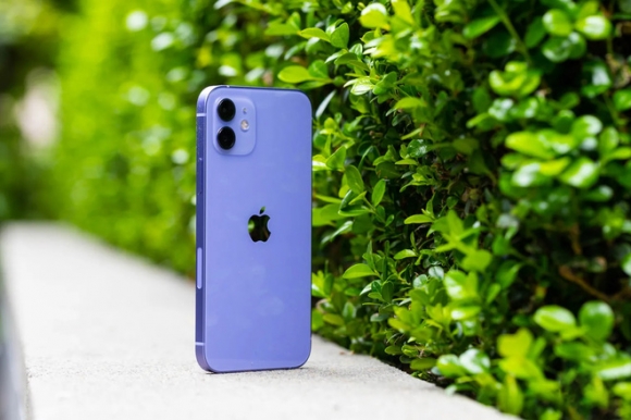Giá nhiều mẫu iPhone tại Việt Nam đang thuộc nhóm rẻ nhất thế giới - Ảnh 2.