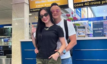 Cao Thái Sơn và Angela Phương Trinh khoe ảnh du lịch cùng nhau, còn ôm ấp tình tứ dù đã chia tay