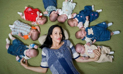 Những đứa trẻ trong ca sinh 8 kỷ lục thế giới của bà mẹ có 14 đứa con bây giờ ra sao?