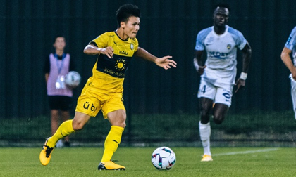 Tuyển Việt Nam nuôi hy vọng, Quang Hải nên về đá AFF Cup hay ở lại Pau FC?