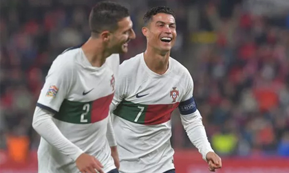 Ronaldo và đồng đội thắng đậm, quyết đấu Tây Ban Nha tranh vé chung kết