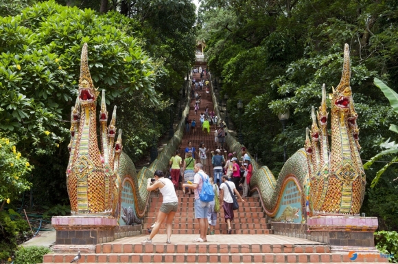 Mùa xuân đến Chiang Mai, ngắm rừng đào mười dặm - Ảnh 2.