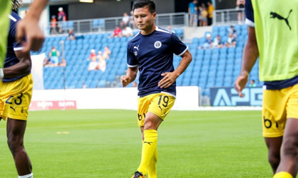 Quang Hải bị xếp vào nhóm tệ nhất Pau FC, lên kế hoạch tập luyện đặc biệt tại Thụy Sỹ trước AFF Cup