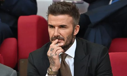 David Beckham lịch lãm như nam thần trên khán đài cổ vũ tuyển Anh ở World Cup 2022